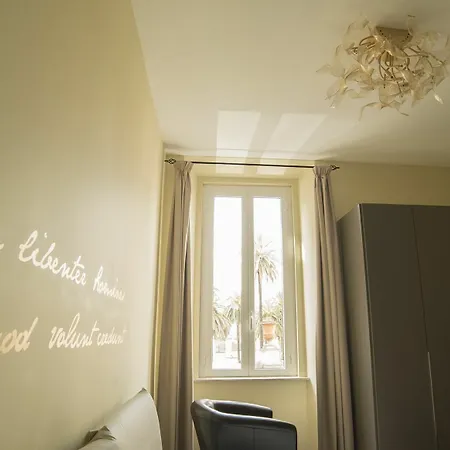 Domus Corsini Guest house Rome